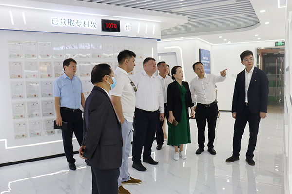 吉尔吉斯斯坦玛纳斯国际机场集团公司、吉尔吉斯邮政股份有限公司到访云博(中国)yunbo·官方网页版,