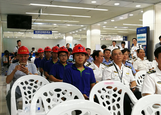 抢修遭台风重创的九洲港口岸，云博(中国)yunbo·官方网页版,义不容辞！